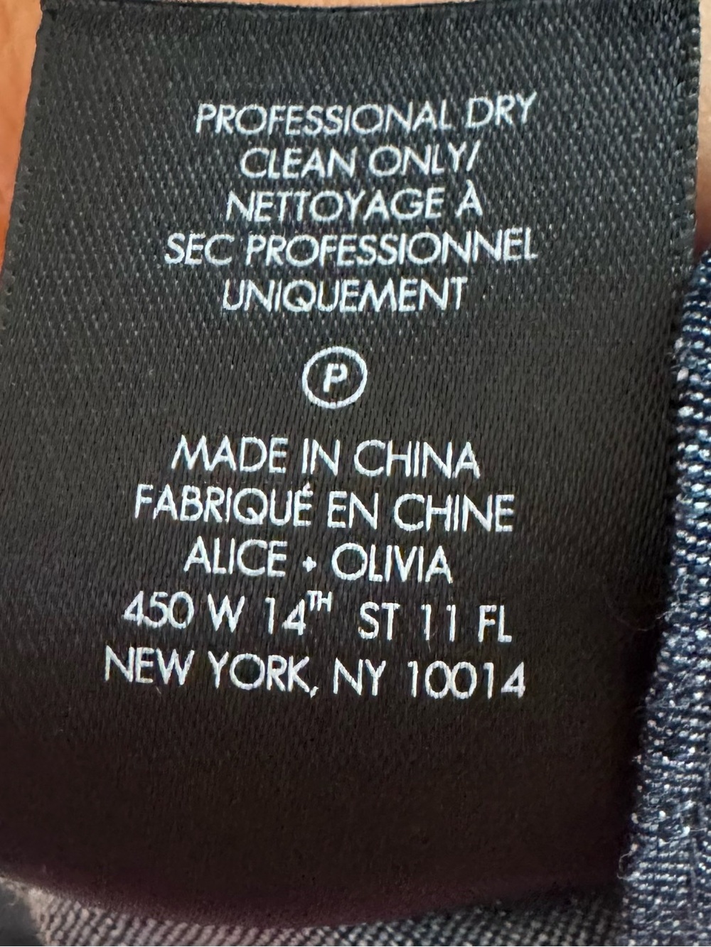 Alice + Olivia Chambray Lowell Shift Dress - Picture 6 of 6